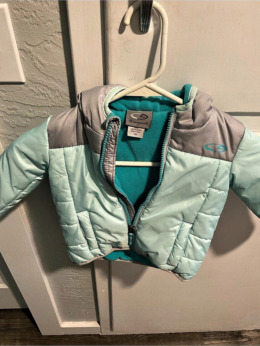 Obermeyer Girls Puffer Jacket in Green & Gray Size 4T